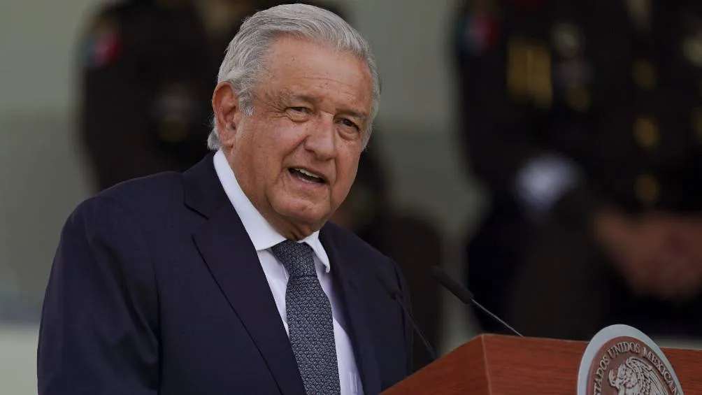 AP AMLO durante una conferencia de prensa