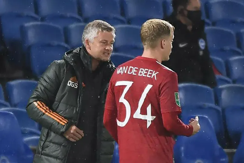 Ole Gunnar Solskjaer da indicaciones a Donny Van de Beek