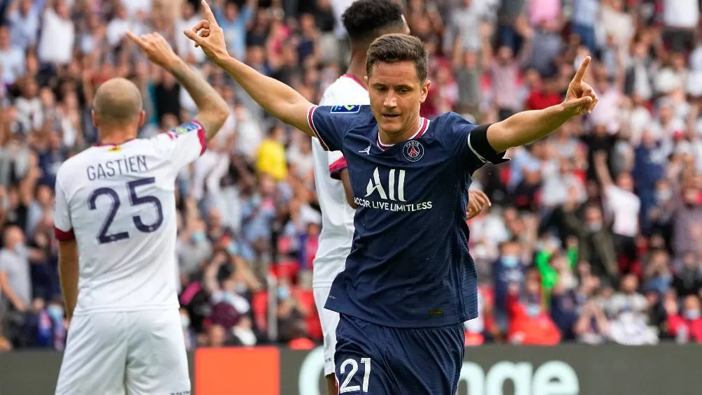 AP Ander Herrera celebrando un gol del PSG