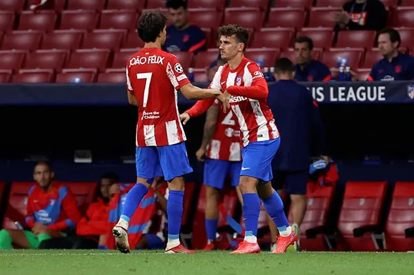 El momento de la entrada del francés al partido