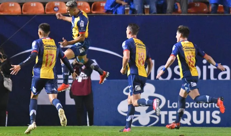 Atlético de San Luis, en festejo de gol