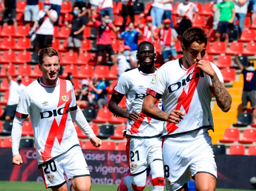 EFE Jugadores del Rayo Vallecano festejando un gol a favor