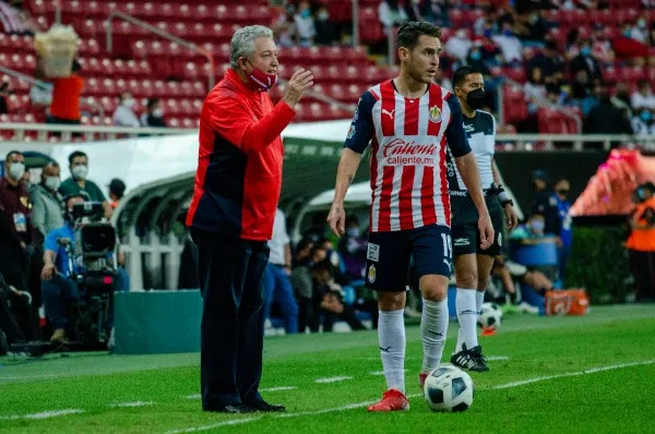 Víctor Manuel Vucetich en su último partido como DT de las Chivas