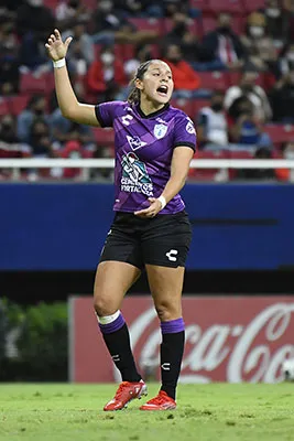 IMAGO7 Norma Palafox en el partido ante Chivas
