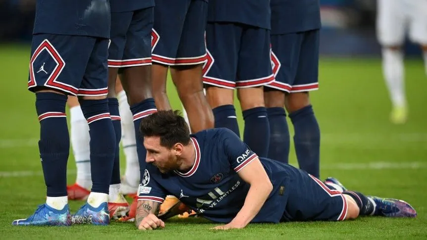 Messi en la barrera del PSG