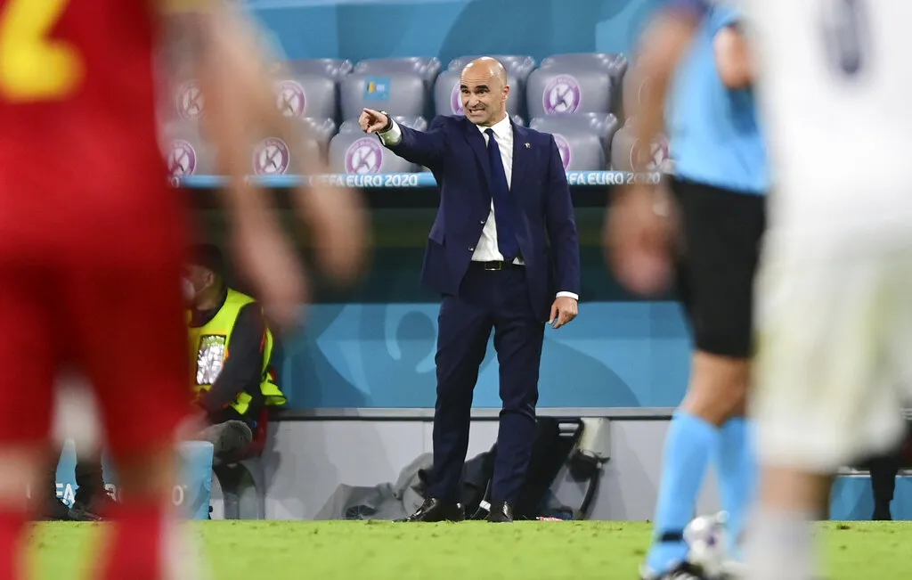 Roberto Martínez dando instrucciones