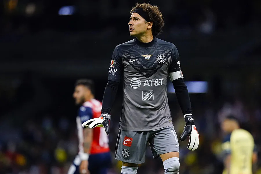 Ochoa durante el Clásico Nacional