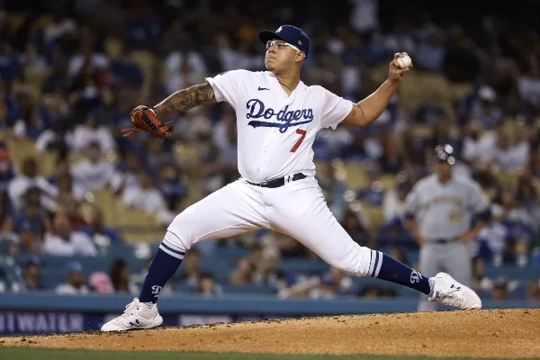 TWITTER @LosDodgers Julio Urías en acción con el equipo Angelino