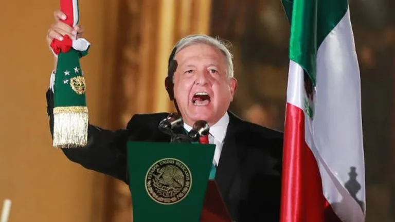 AP López Obrador en Grito de Independencia