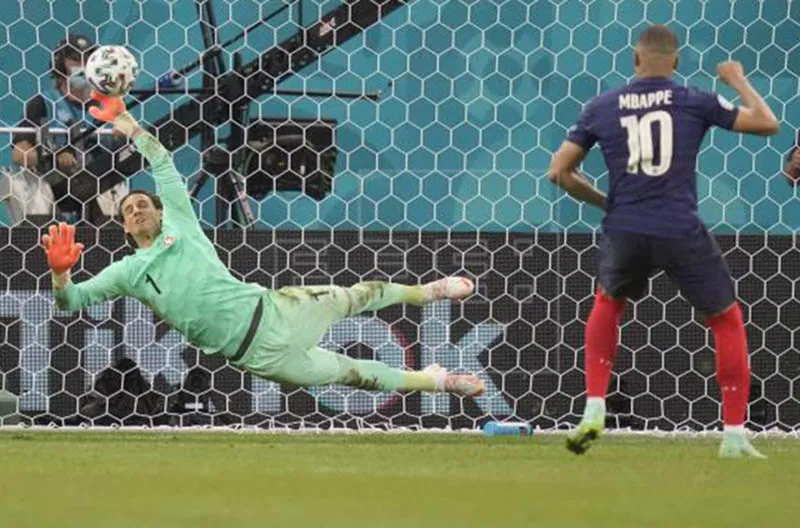 EFE Mbappé falla penalti ante Suiza en los Octavos de Final de la Eurocopa 2020