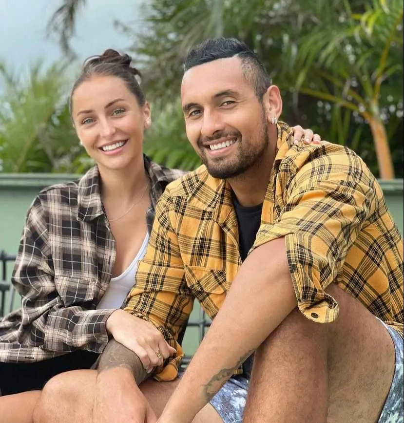 Kyrgios y Chiara en unas vacaciones