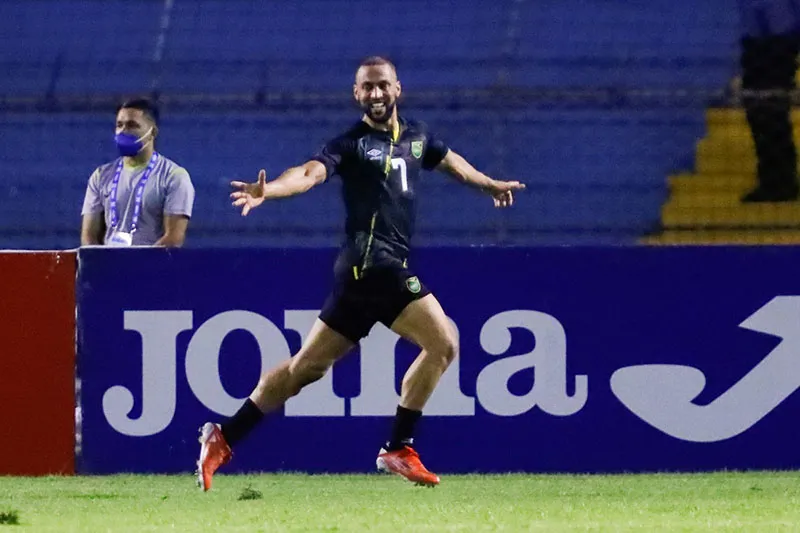 EFE Kemar Roofe festeja su anotación ante Honduras