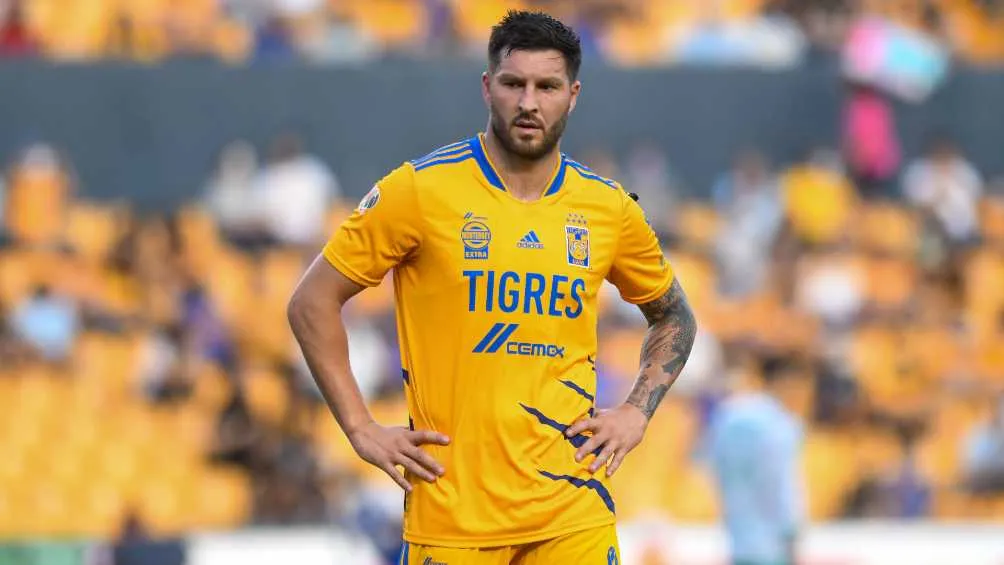 Gignac en un partido con los Tigres