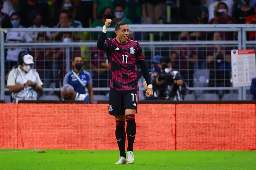 IMAGO7 Funes Mori tras anotar gol con la Selección Mexicana