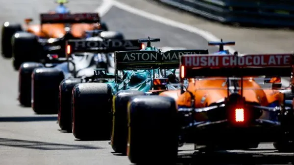 Coches en competición en la máxima categoría del automovilismo mundial