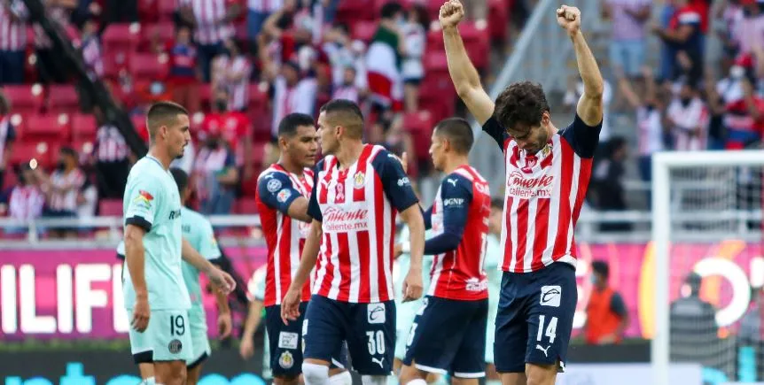 Chivas, en festejo de gol