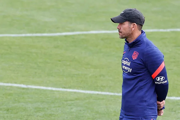 Diego Simeone en la práctica de Atlético de Madrid