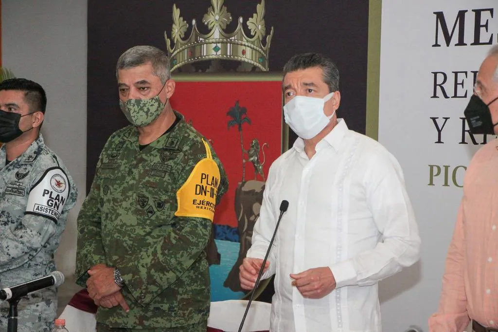 TWITTER: @rutilioescandoncadenas Rutilio Escandón gobernador de Chiapas