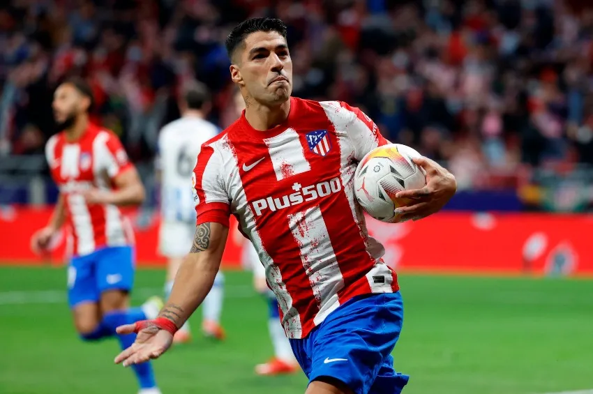Luis Suárez tras anotar gol a favor del Atlético de Madrid
