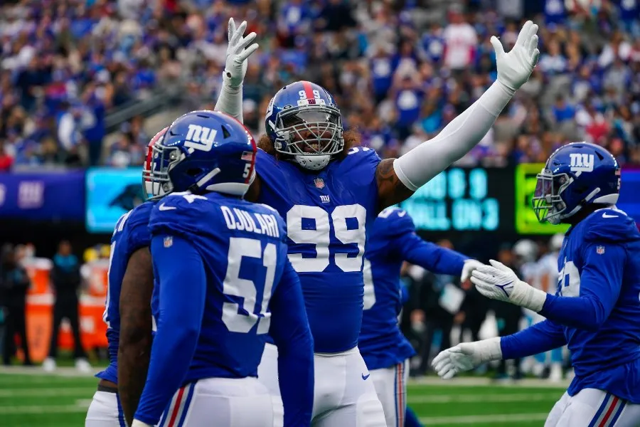 AP Jugadores de Giants festejan en victoria vs Carolina