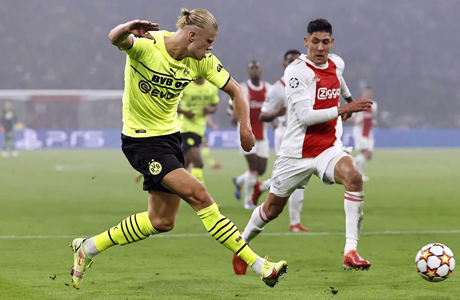 Haland enfrenta a Edson Álvarez