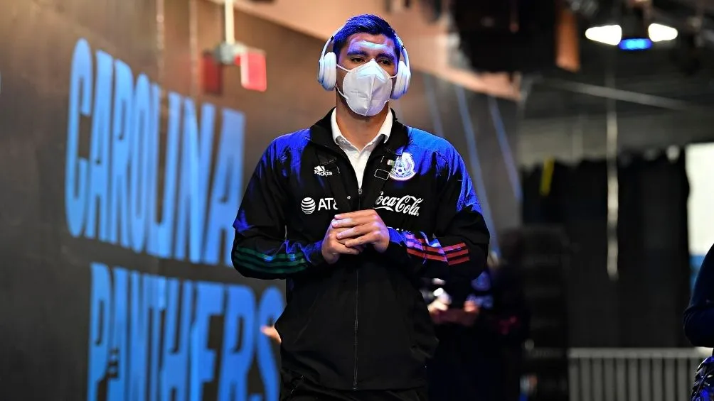 IMAGO7 Angulo llegando al estadio