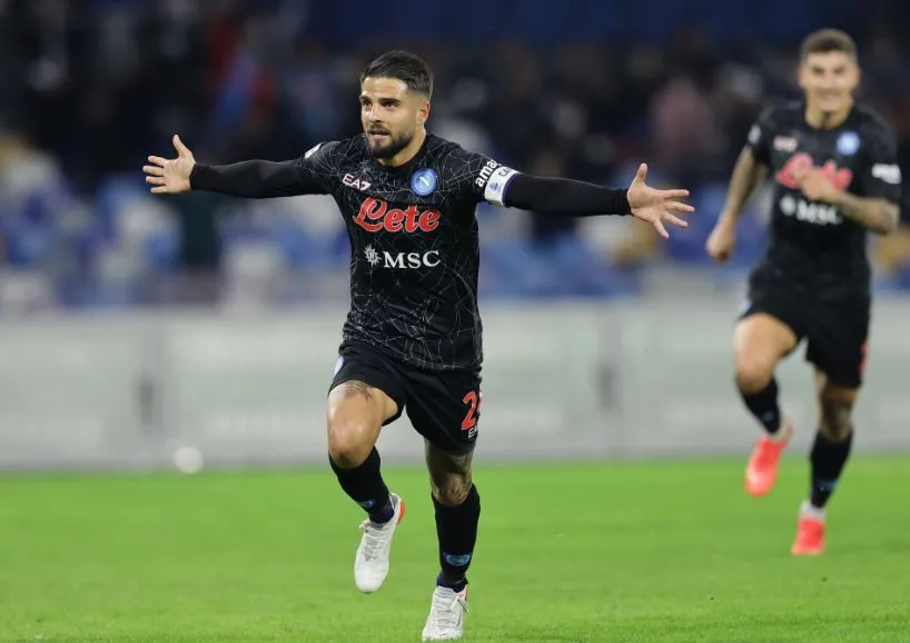 Lorenzo Insigne en festejo de gol