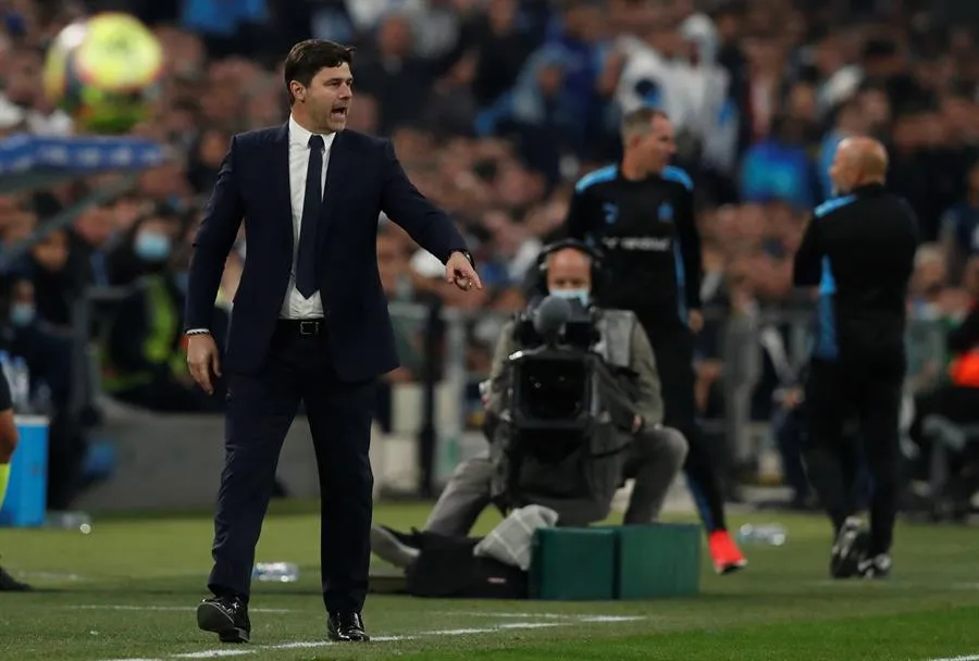 Pchettino durante un partido con PSG