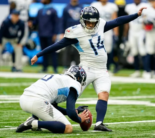 Randy Bullock conecta el ovoide para ganar el juego