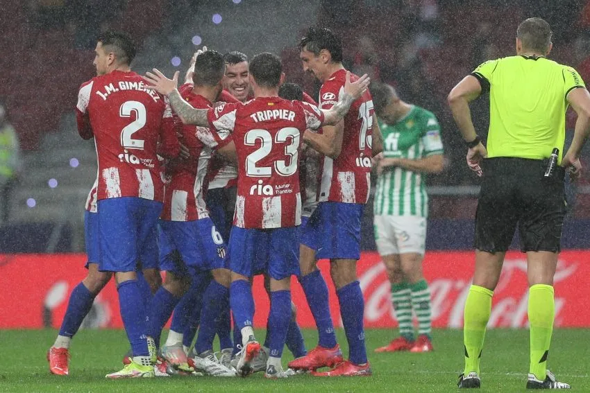 Jugadores del Atletico de Madrid celebrando un gol a favor