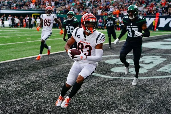 Tyler Boyd marca touchdown en favor de Bengals