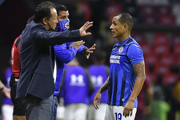 Yotún en charla con Reynoso