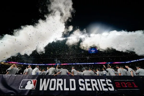 Festejo de los Bravos de Atlanta en la Serie Mundial 2021