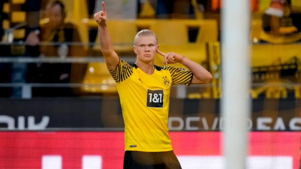 Haaland festejando gol con el Borussia Dortmund