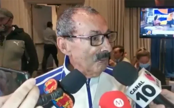 Ignacio Beristáin atiende a los medios de comunicación