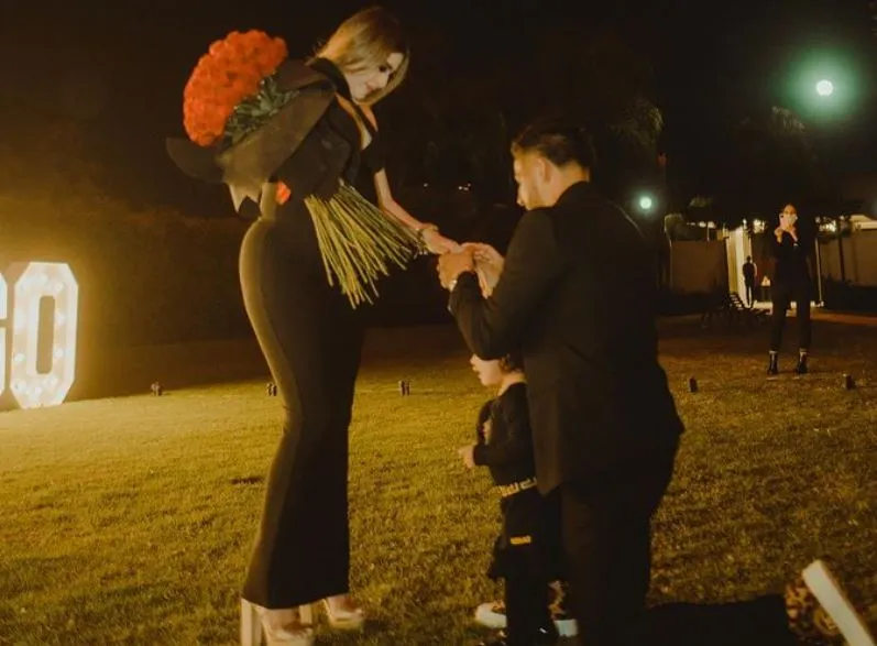 Vega propuso matrimonio