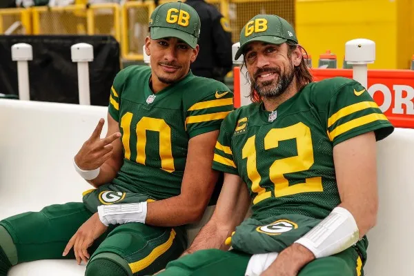 TWITTER @packers Jordan Love y Aaron Rodgers con los Packers de Green Bay