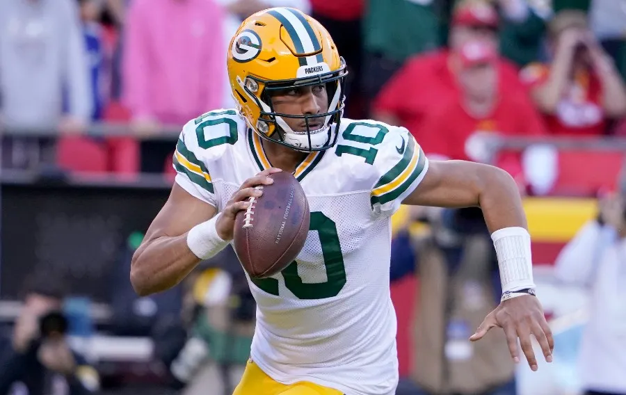 AP Jordan Love fue titular con Green Bay