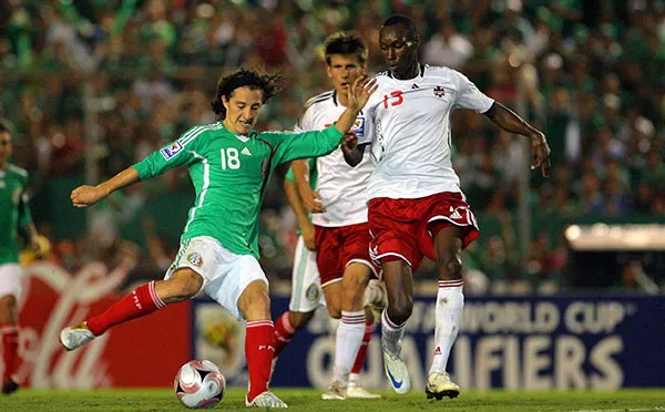 Guardado en duelo eliminatorio para el Mundial de 2010
