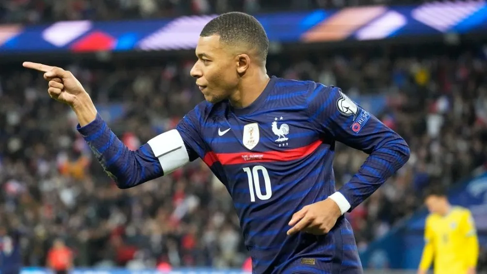 Mbappé fue protagonista con Francia