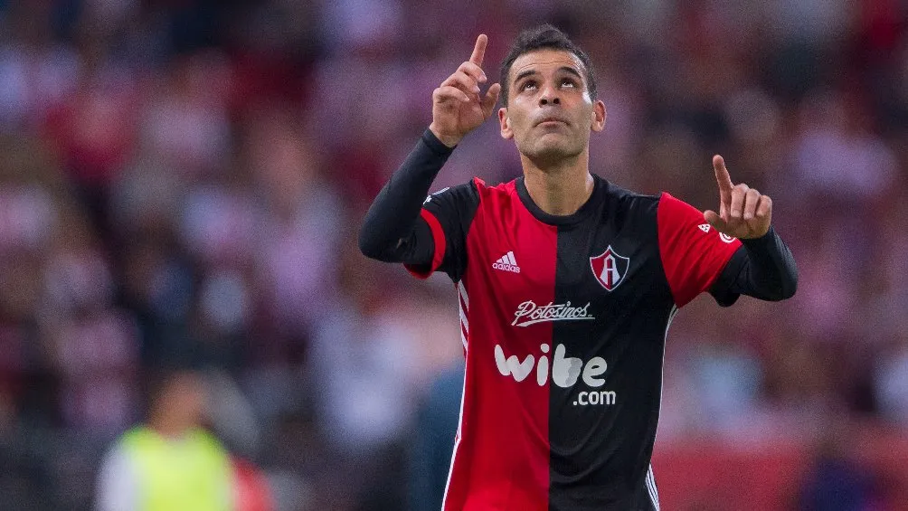 Rafa Márquez jugando con Atlas en Liga MX