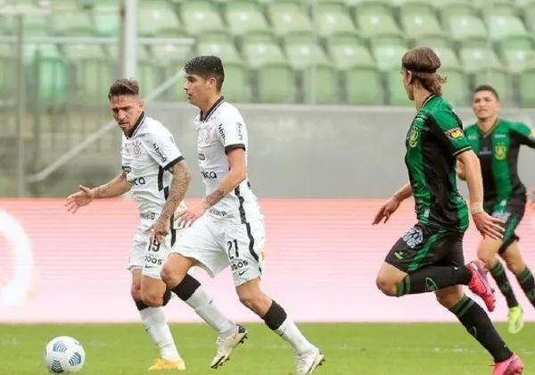 Ángelo Araos durante partido con el Corinthians