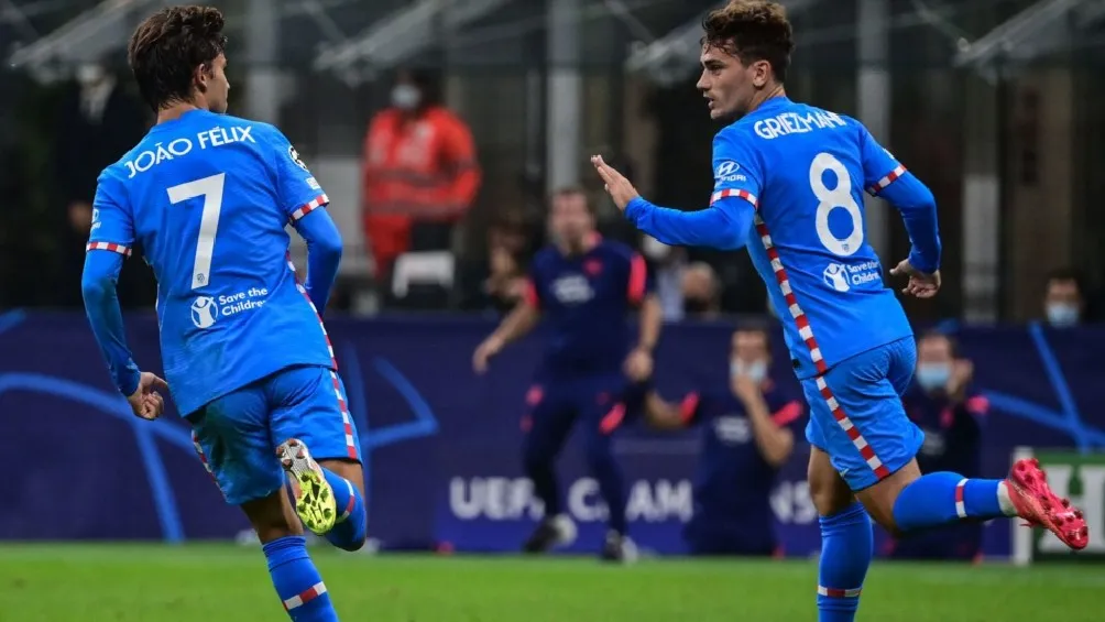 TWITTER | @ANTOGRIEZMANN Antoine Griezmann festejando gol con Joao Félix