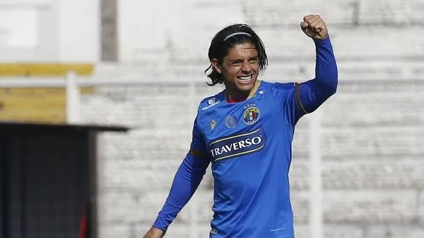 ESPECIAL Joaquín Montecinos en festejo con el Audax Italiano