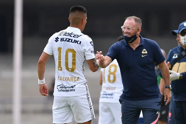 IMAGO7 Favio Álvarez y Andrés Lillini en saludo