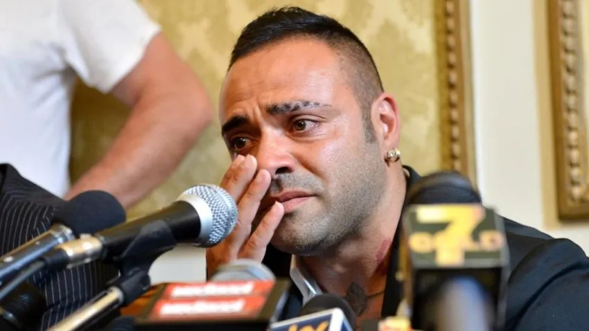 Fabrizio Miccoli en conferencia de prensa