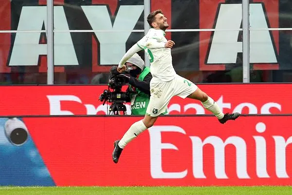 Domenico Berardi en festejo con Sassuolo