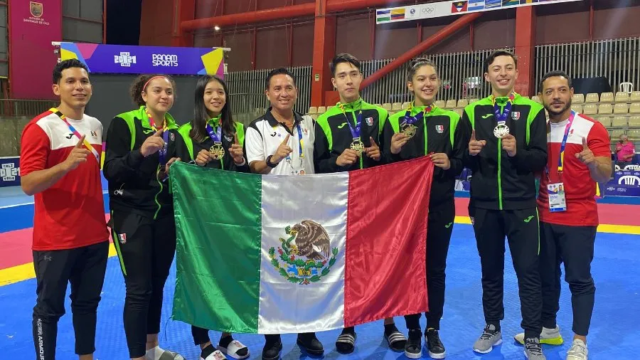 AGENCIA RÉCORD - JOCELIN FLORES México, campeón de taekwondo