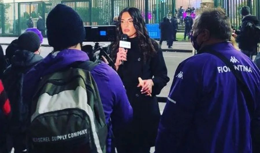 INSTAGRAM @gretabeccaglia La reportera durante enlace