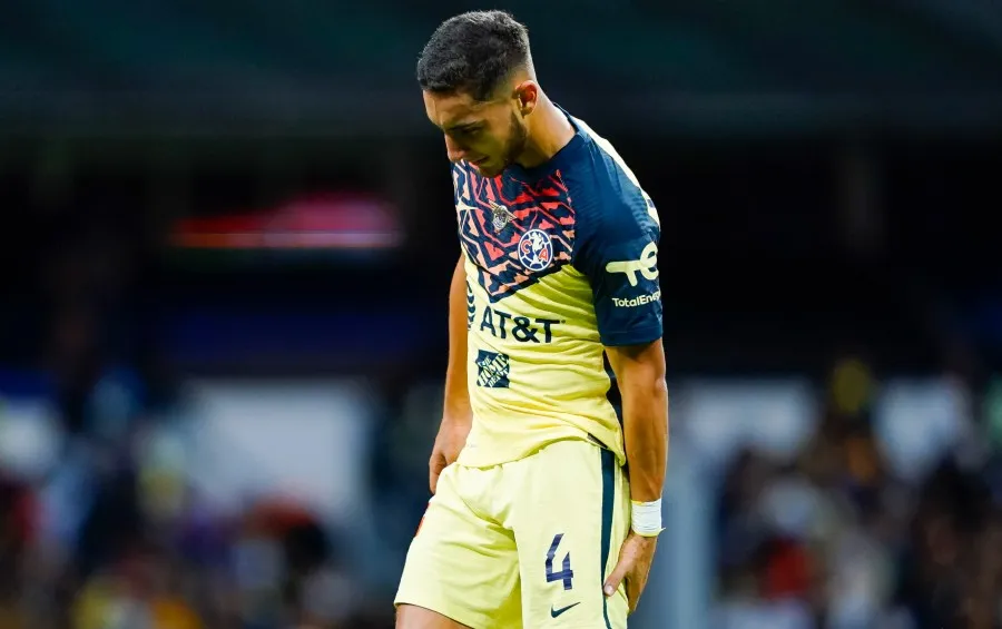 Sebastián Cáceres lesionado en juego